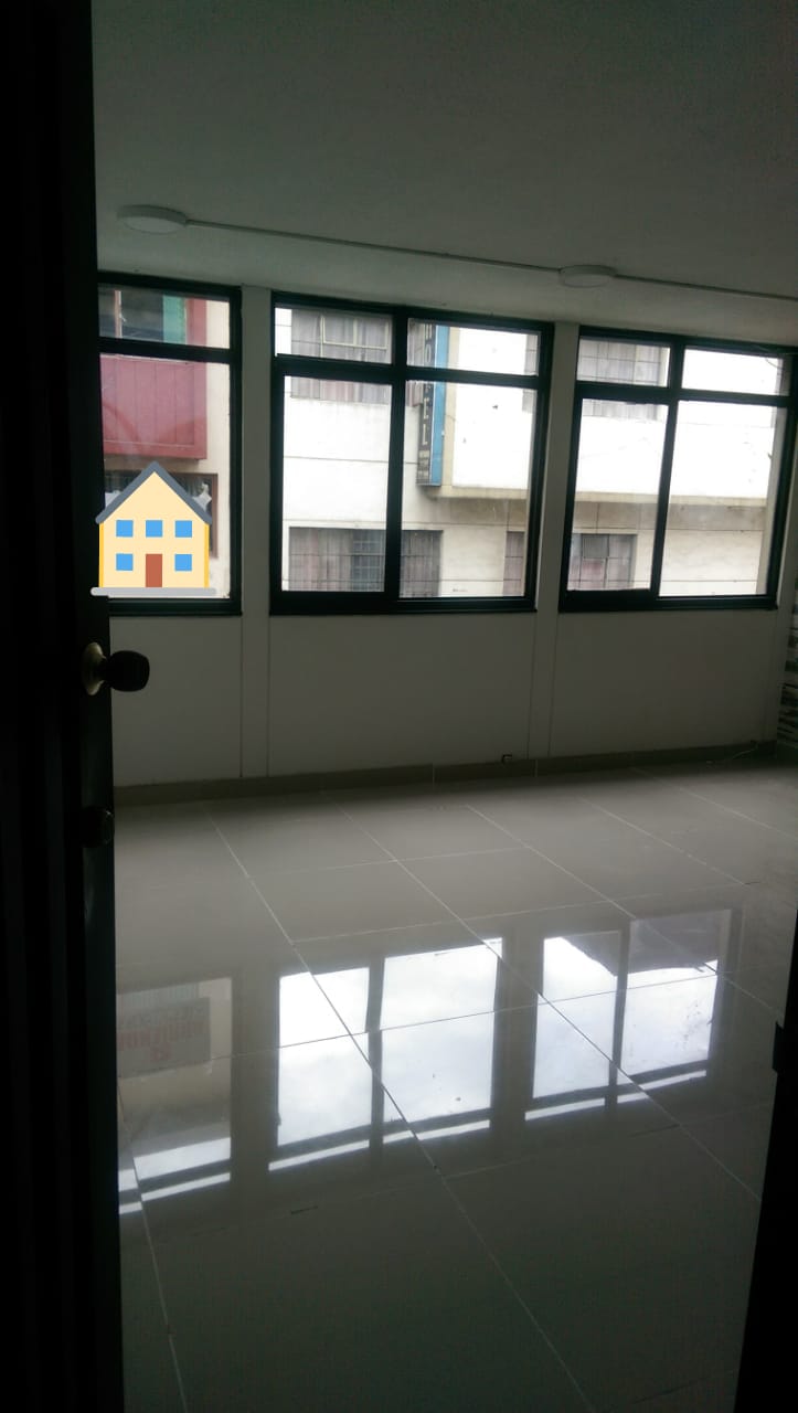 SE VENDE OFICINA SECTOR CENTRO