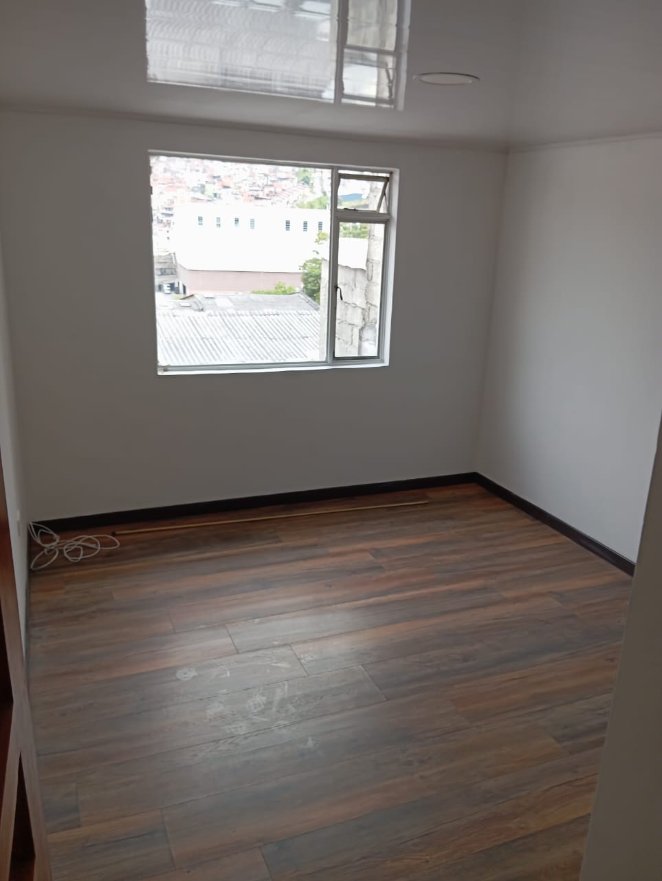 CASA EN RENTA LA LEONORA