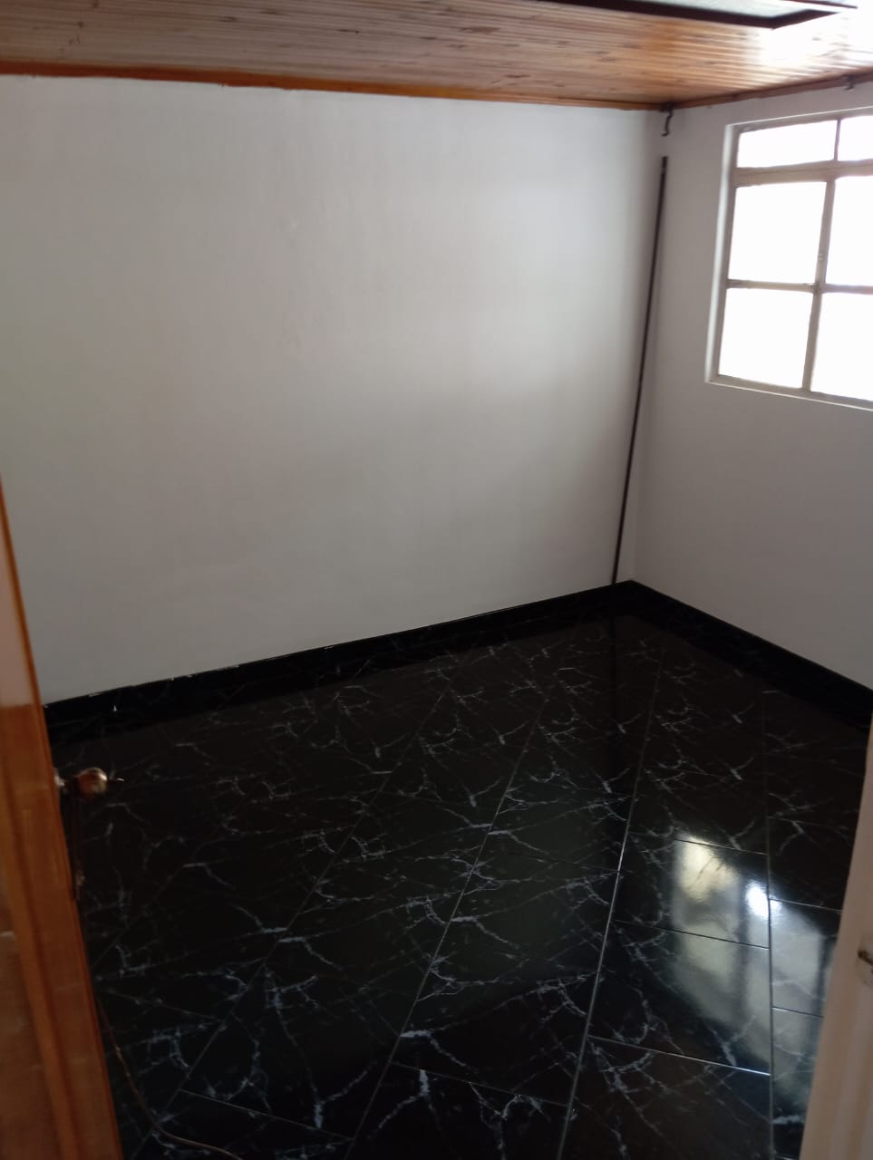 SE VENDE CASA CON RENTA EN EL BOSQUE