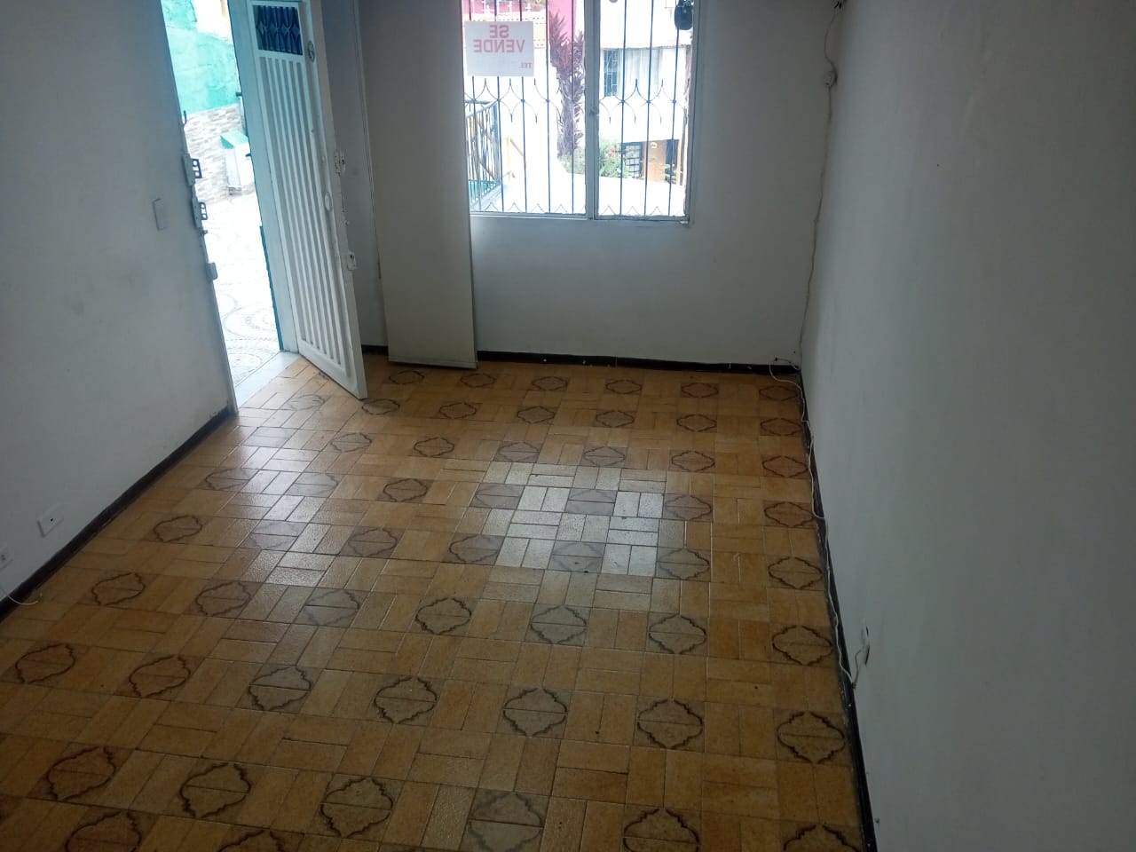 CASA EN VENTA  LA CAROLA