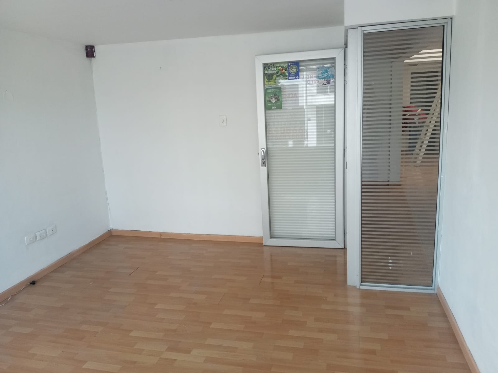 ARRIENDO LOCAL SECTOR AVENIDA SANTANDER