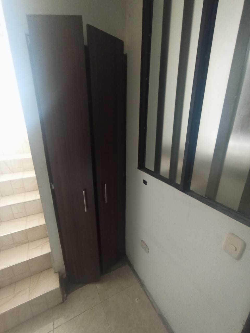 ARRIENDO APARTAESTUDIO SECTOR LINARES