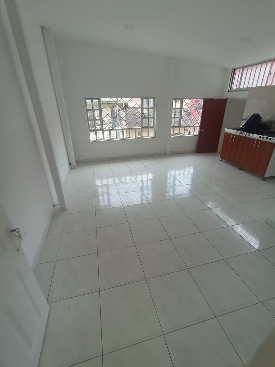 ARRIENDO APARTAESTUDIO SECTOR EL CARMEN