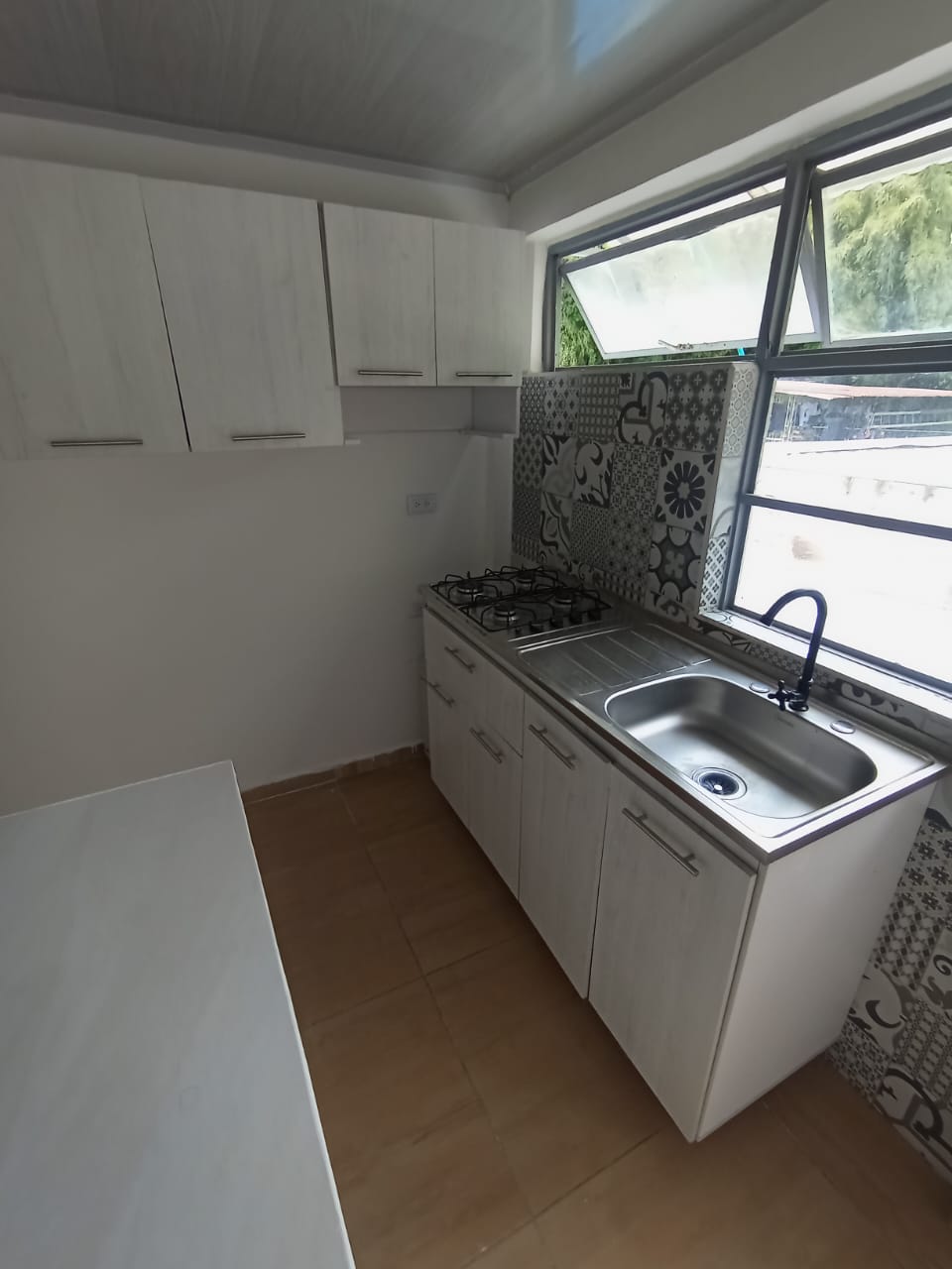 ARRIENDO APARTAESTUDIO SECTOR SAN ISIDRO