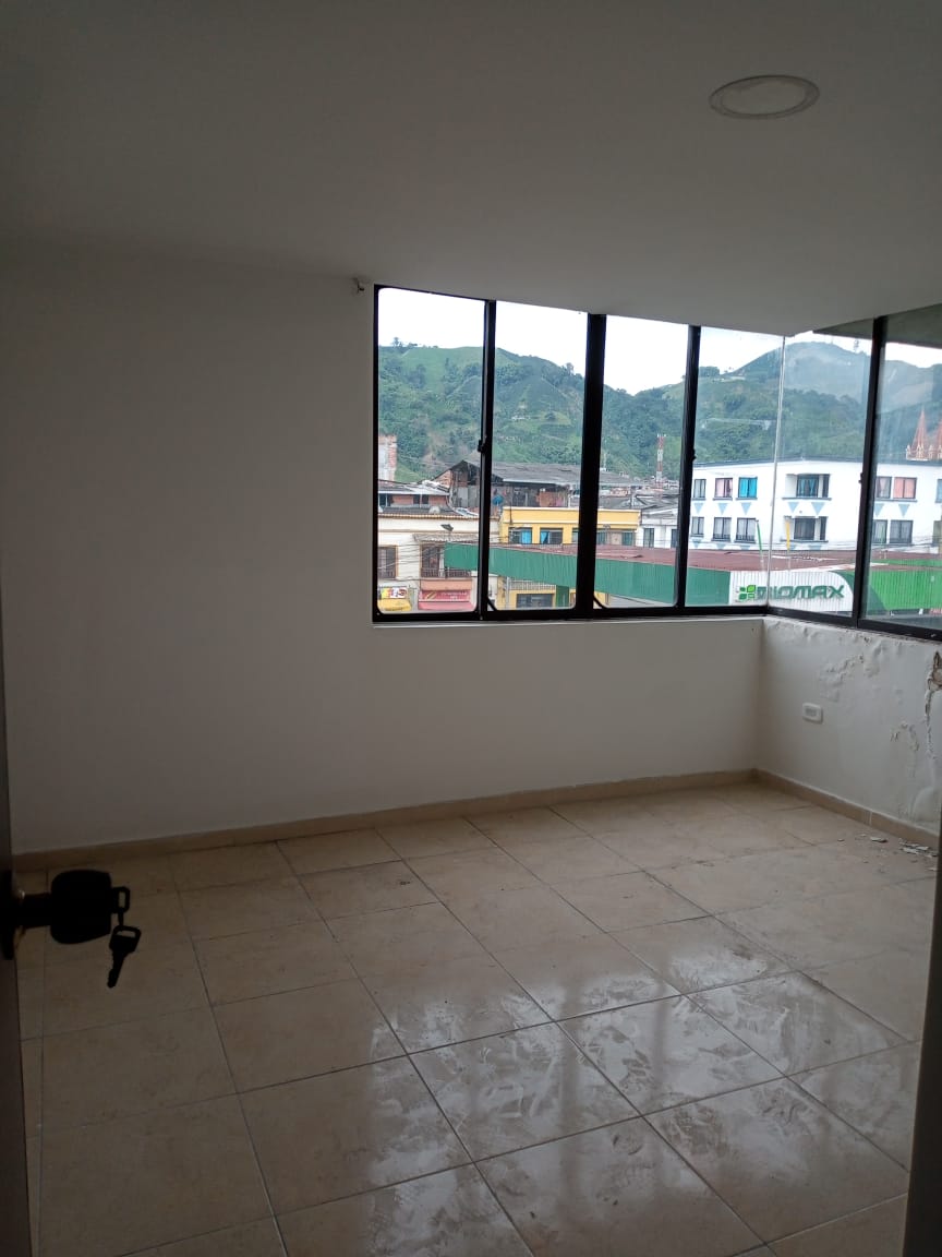 VENTA AMPLIO APARTAMENTO EN CHINCHINA VENTA AMPLIO APARTAMENTO EN CHINCHINA