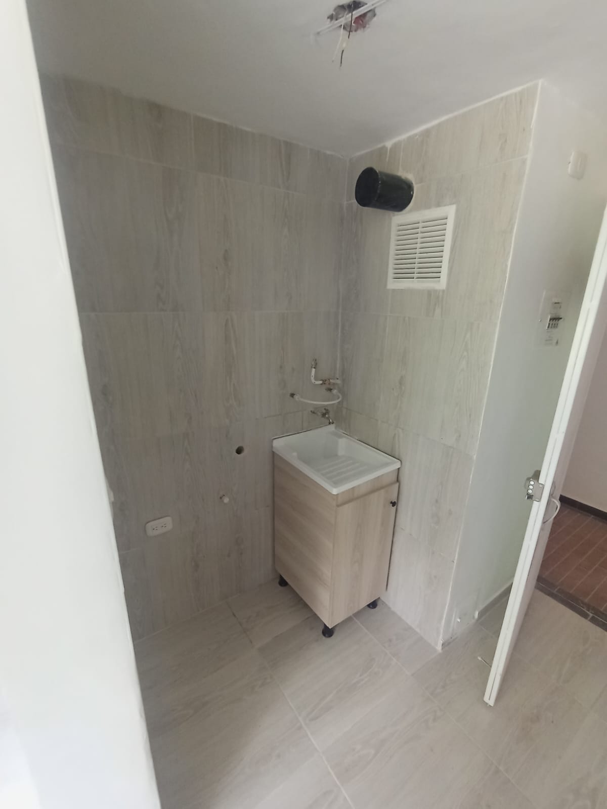 ARRIENDO APARTAMENTO EN ALCAZARES