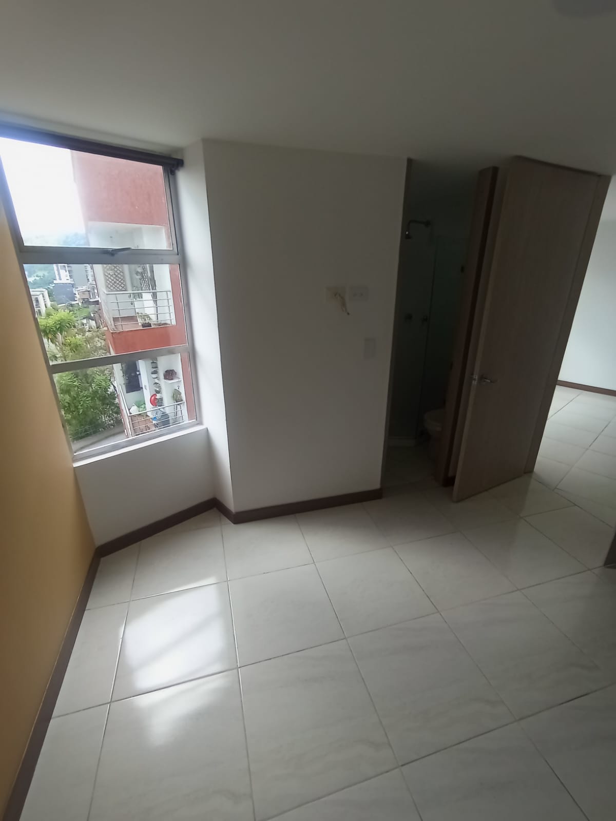 SE ARRIENDA APARTAMENTO EN SECTOR AUTONOMA