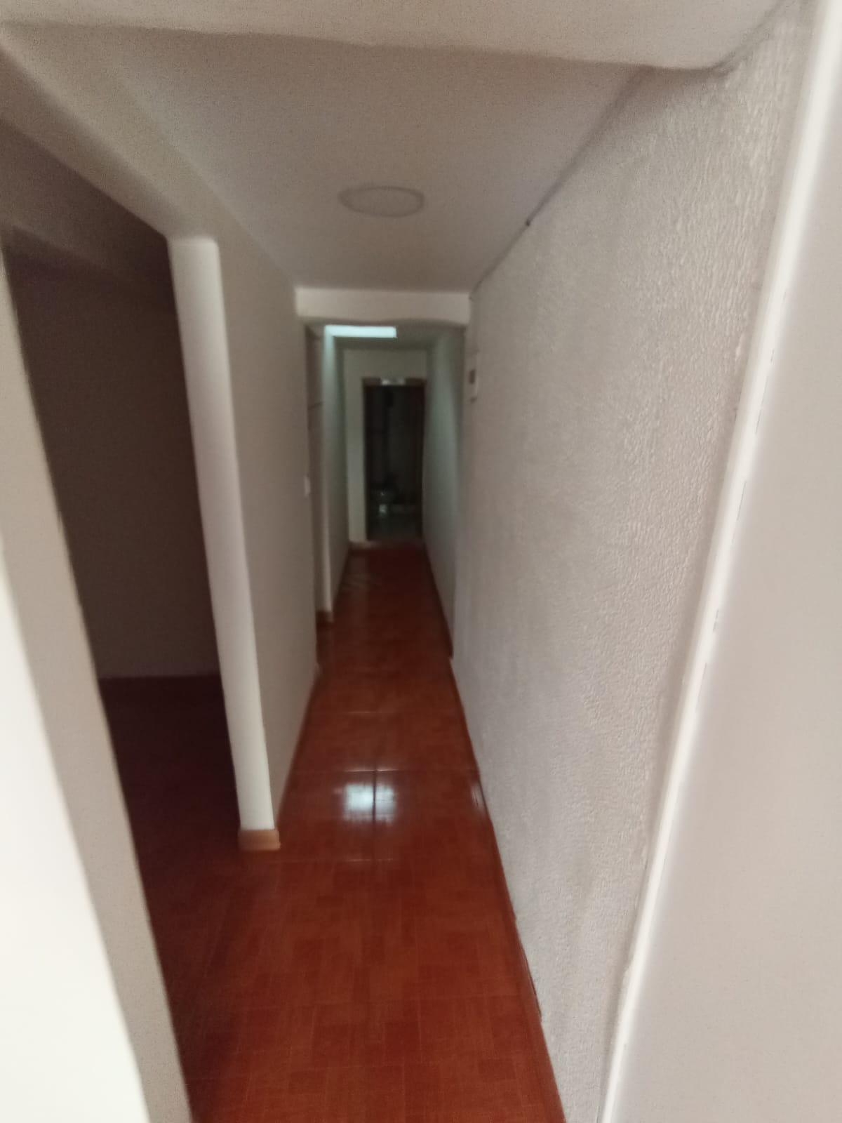 SE ARRIENDA CASA SEGUNDO PISO EN SAN CAYETANO