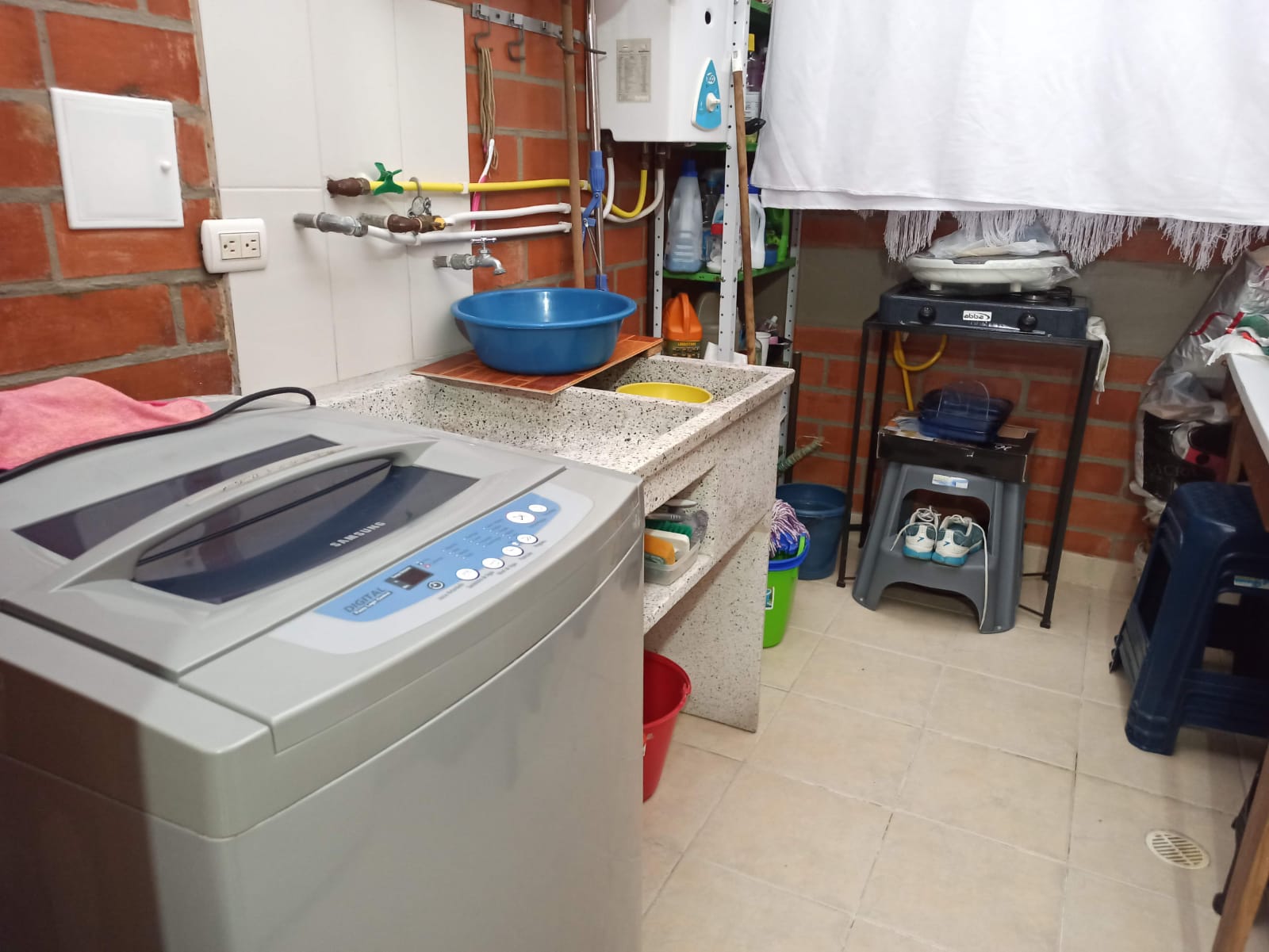 SE VENDE CASA EN CAMPOHERMOSO