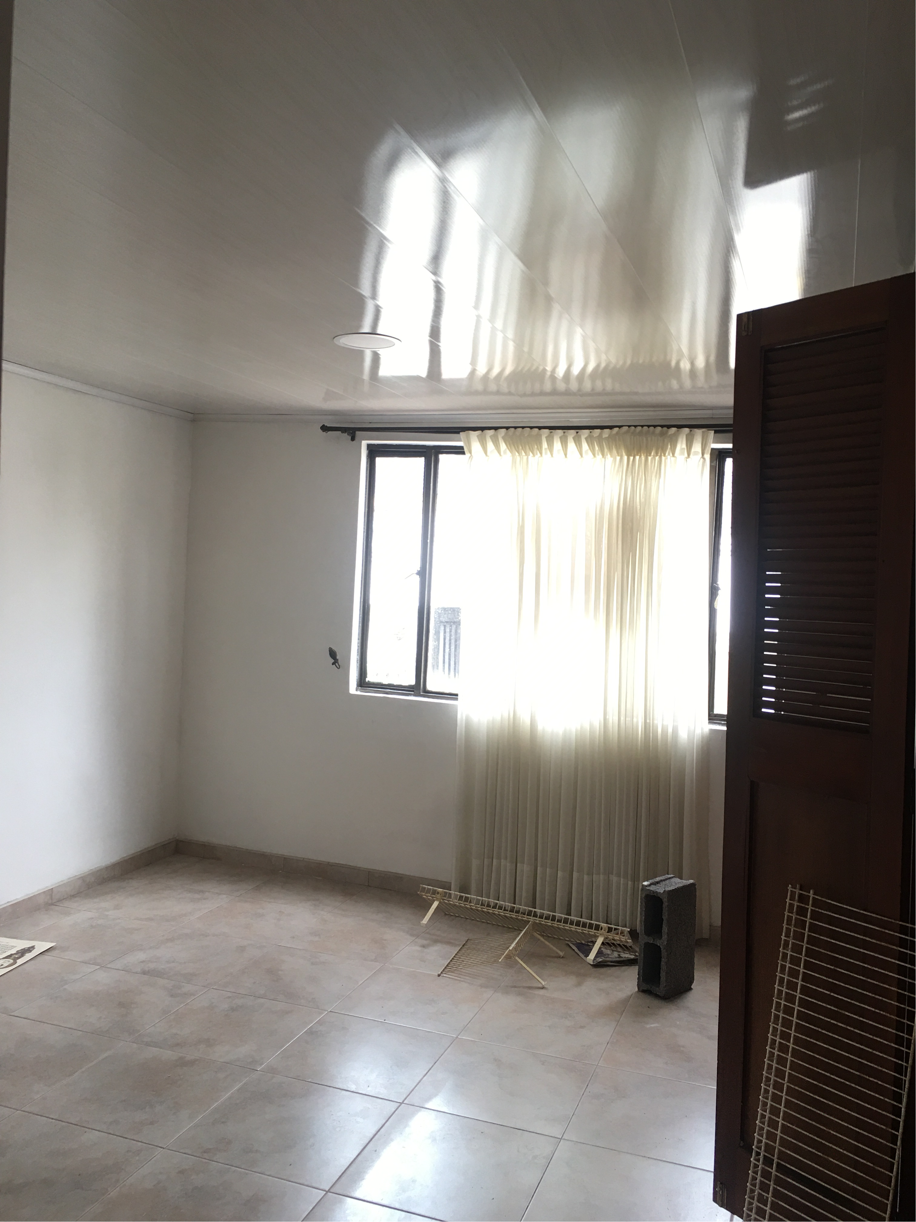 CASA EN VENTA  BIEN UBICADA EN LA ALTA LEONORA