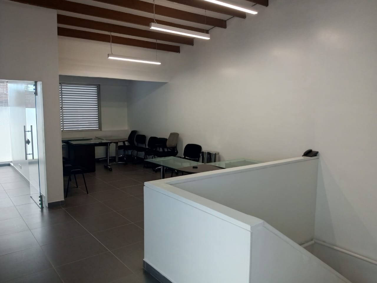 ARRIENDO CASA COMERCIAL AV SANTANDER