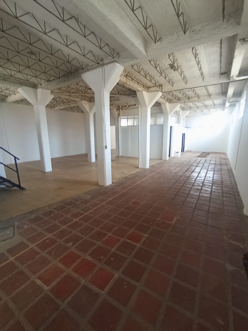 ARRIENDO BODEGA SECTOR 20 DE JULIO ARRIENDO BODEGA SECTOR 20 DE JULIO