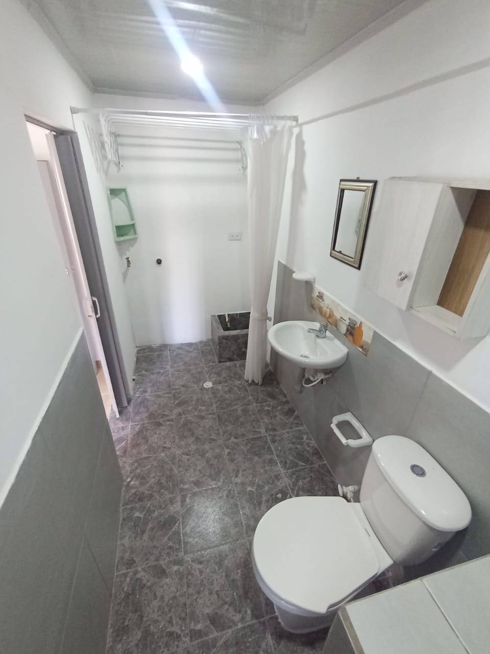 ARRIENDO APARTAESTUDIO SECTOR SAN ISIDRO