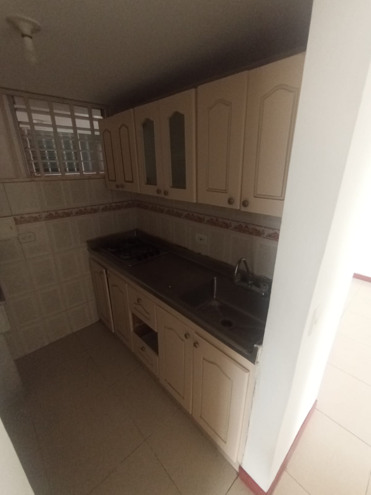 ARRIENDO APARTAMENTO EN CHIPRE