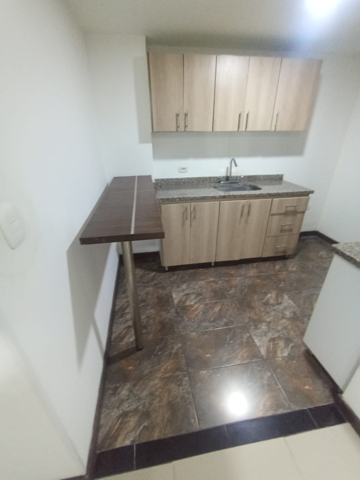 ARRIENDO APARTAMENTO EN LOS AGUSTINOS