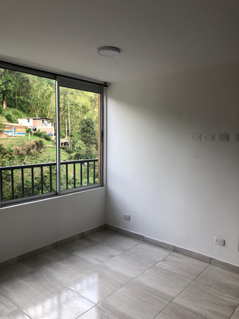 ARRIENDO APARTAESTUDIO EN LOS ALCAZARES