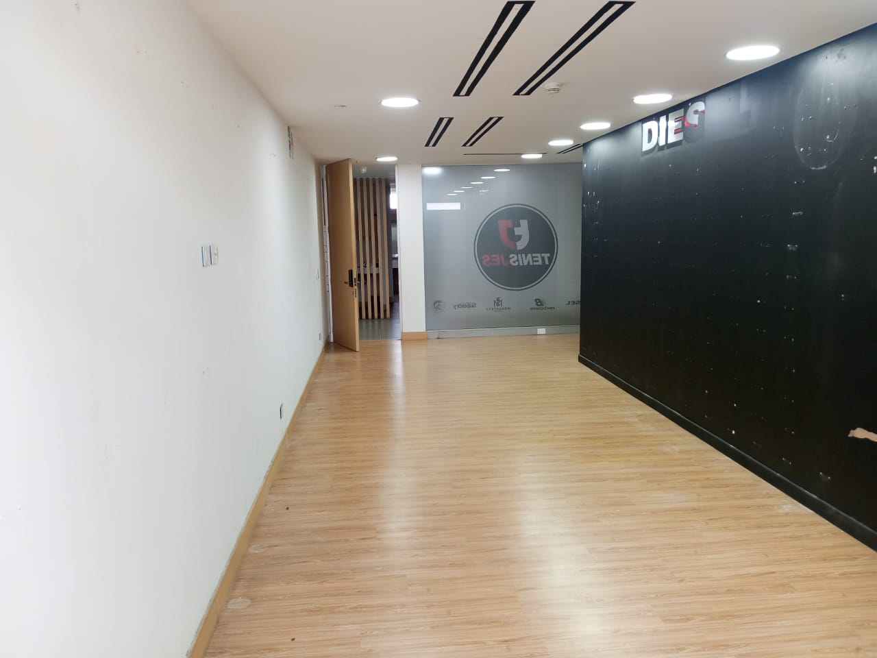 OFICINA EN VENTA SECTOR EL CABLE