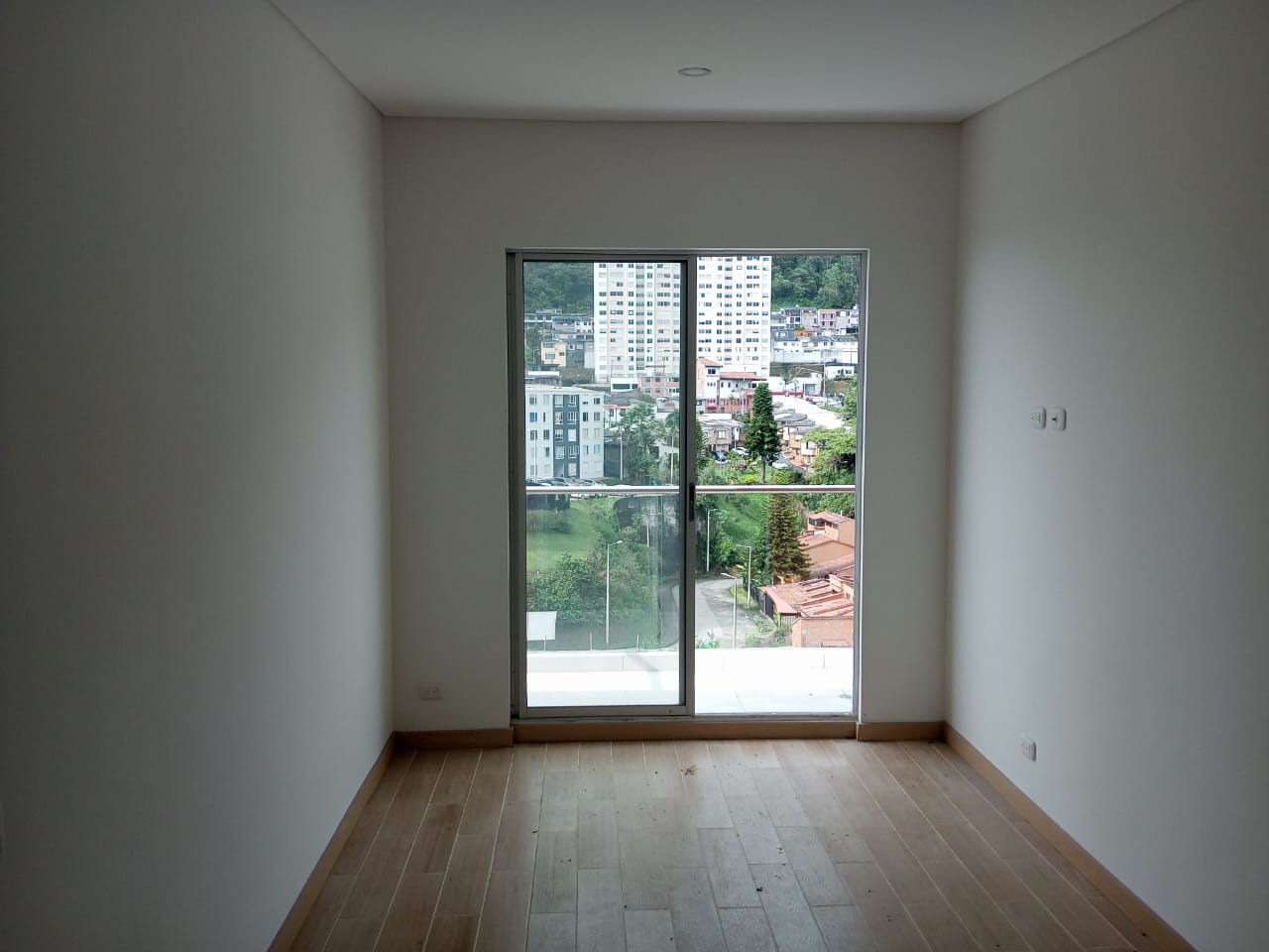 APARTAMENTO EN VENTA LA FRANCIA