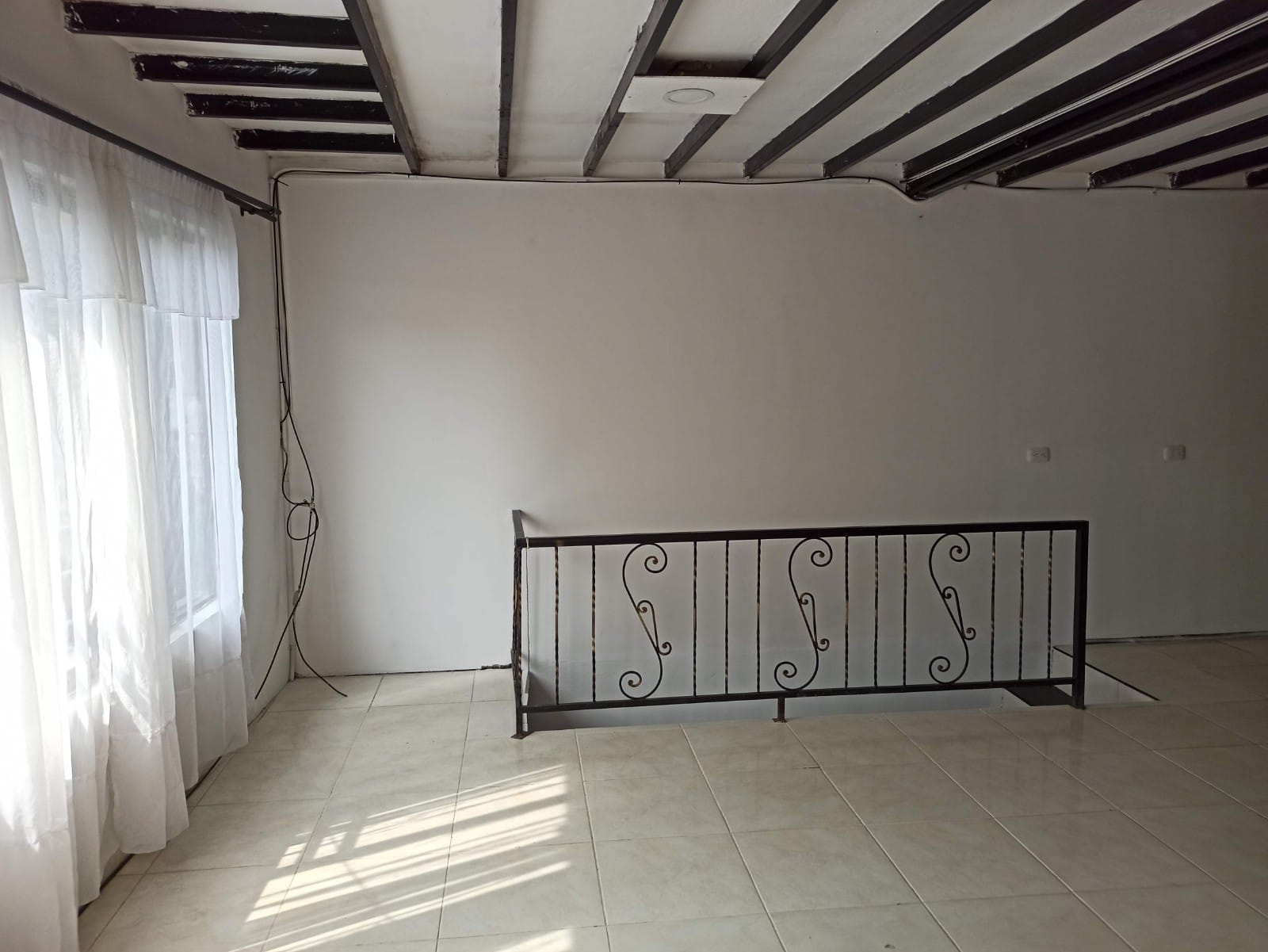 CASA EN VENTA SECTOR ALTOS DEL PORTON