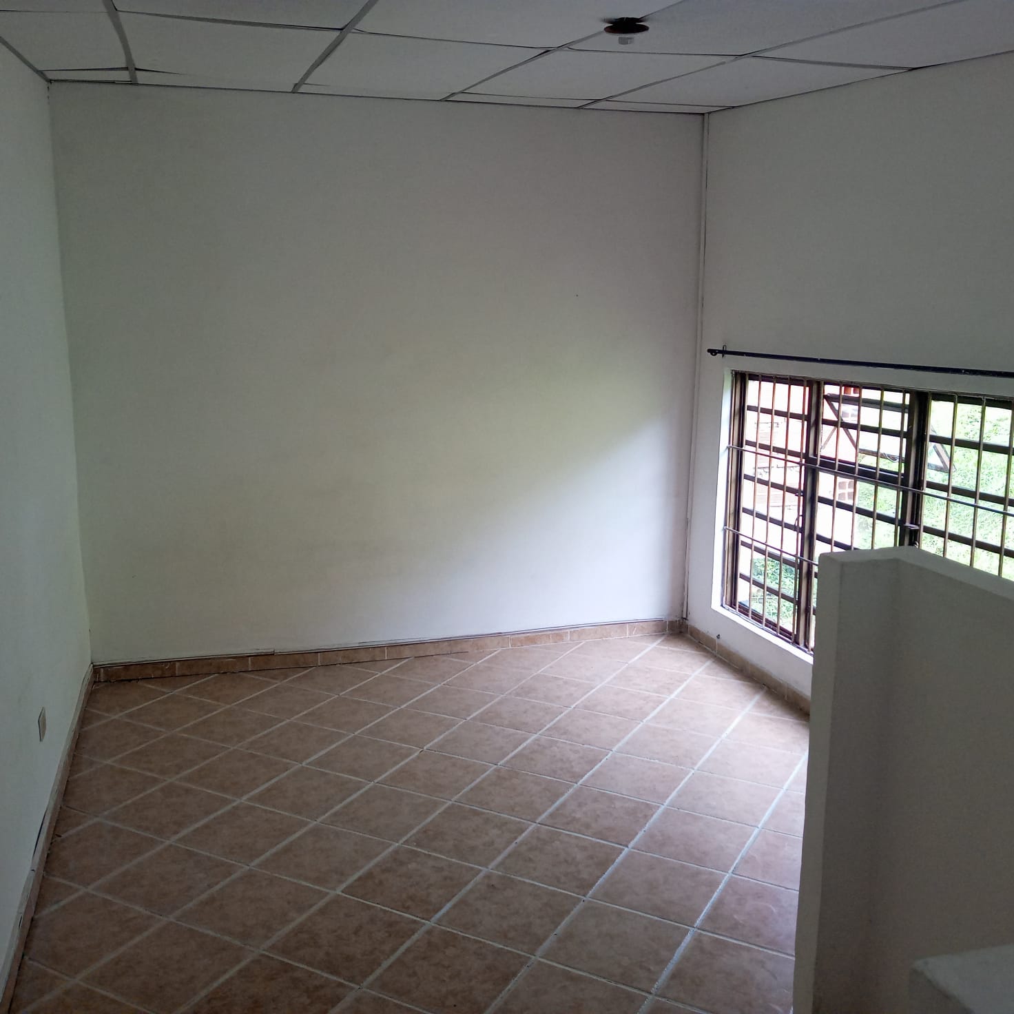 ARRIENDO  APARTAESTUDIO COLINAS MANIZALES