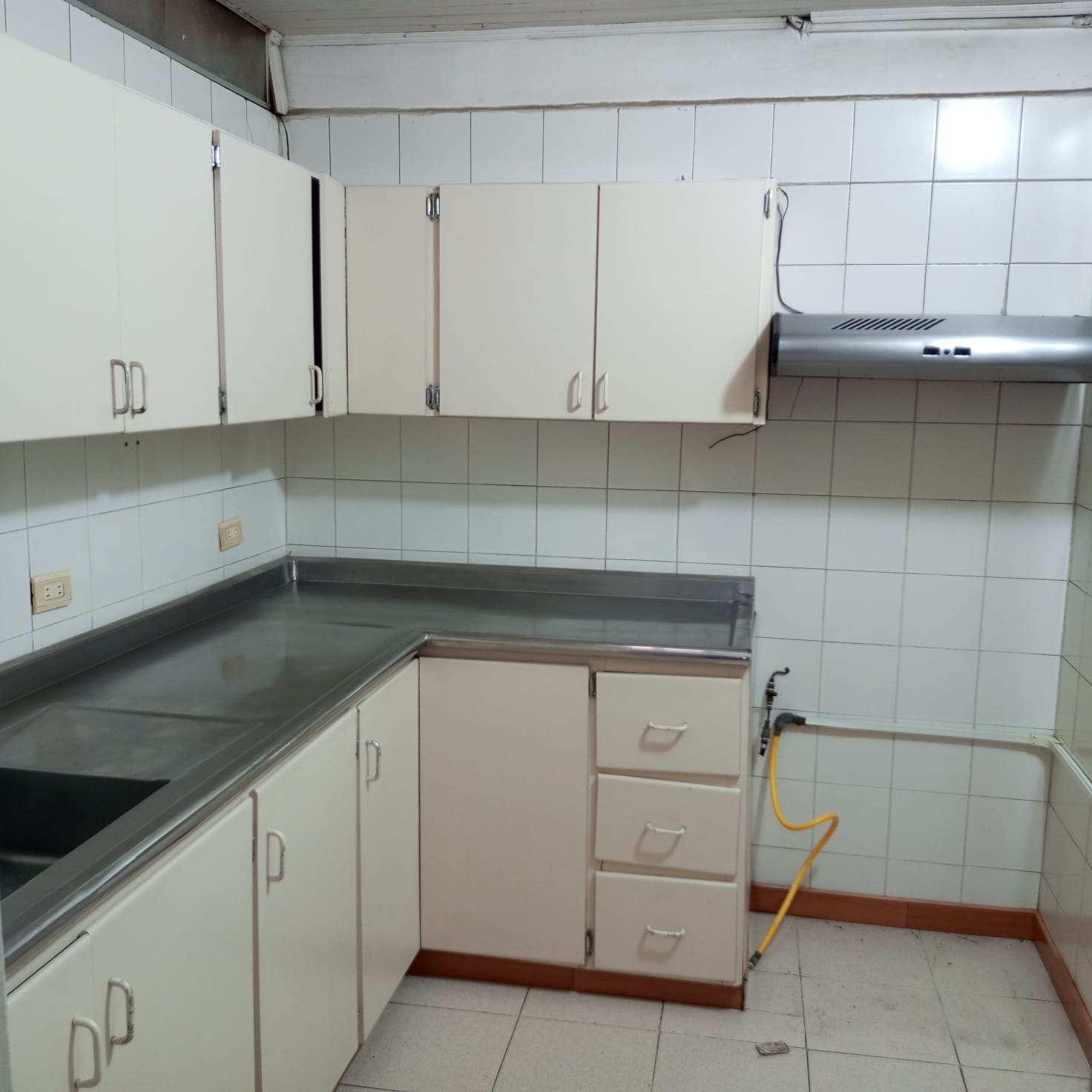 ARRIENDO CASA COMERCIAL SECTOR CENTRO