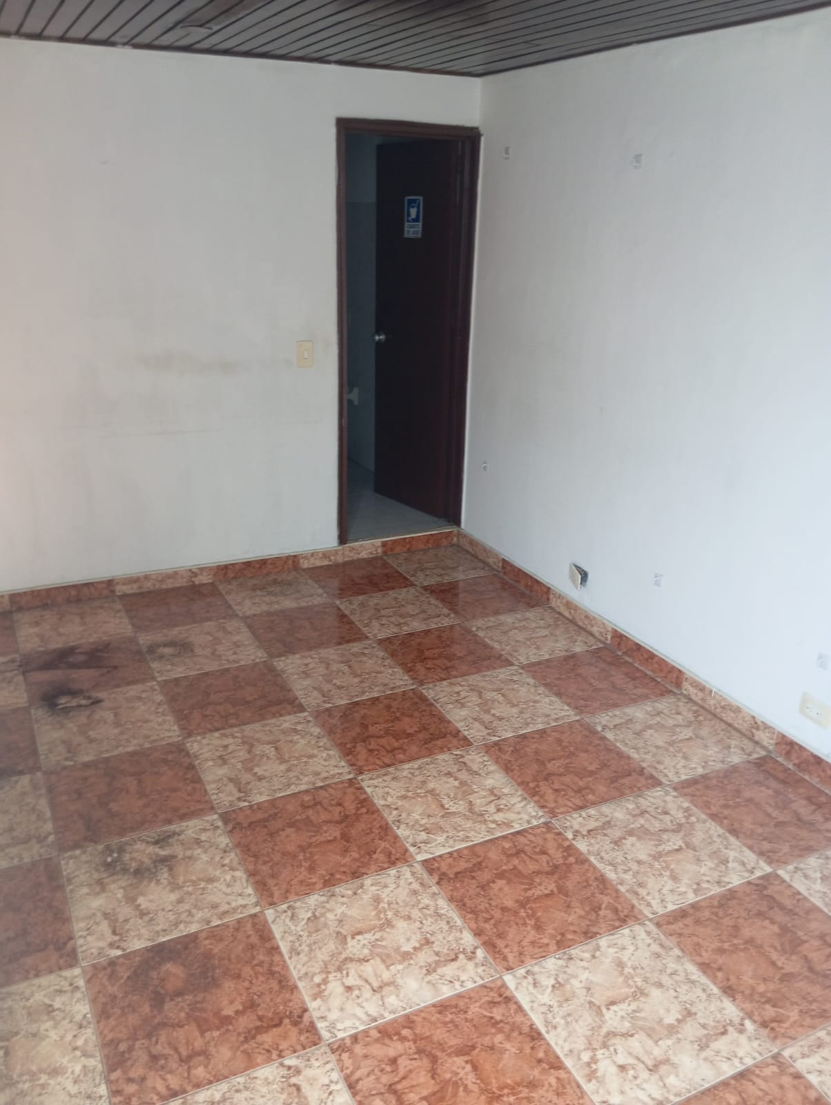 ARRIENDO OFICINA SECTOR CENTRO