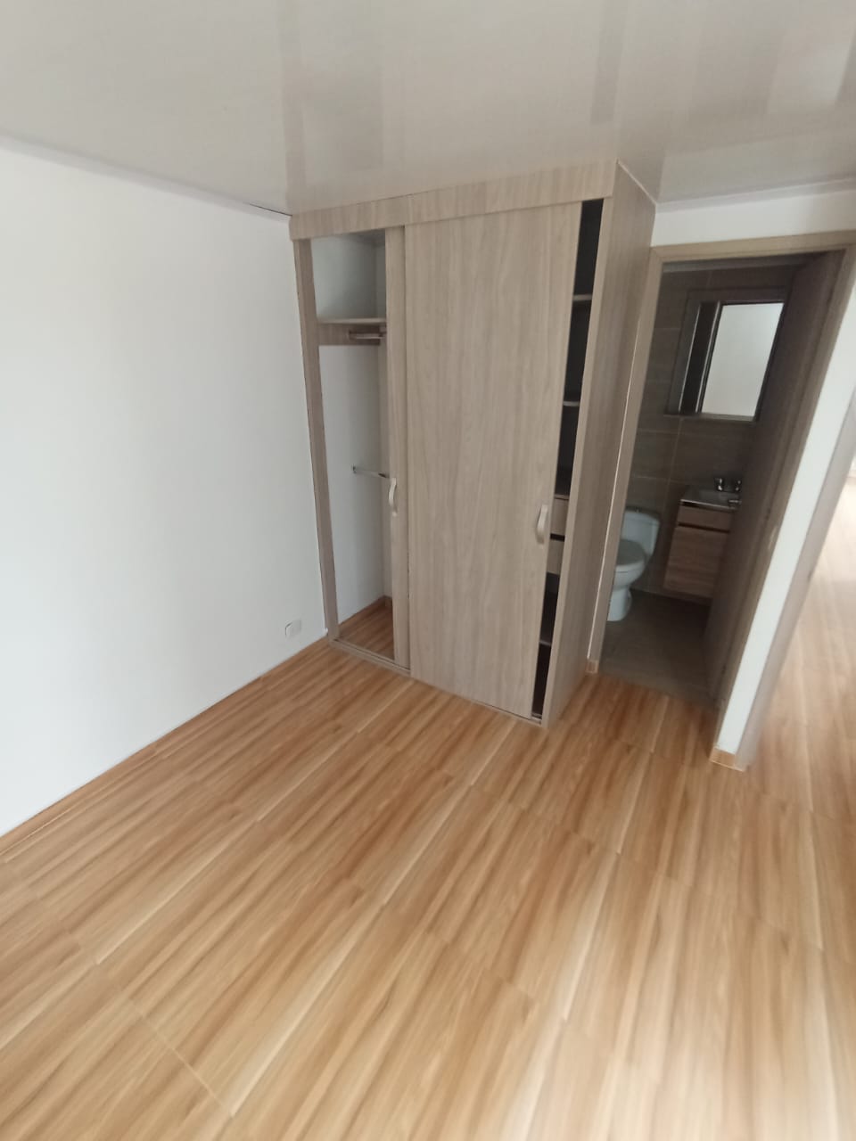 ARRIENDO APARTAMENTO EN NIZA