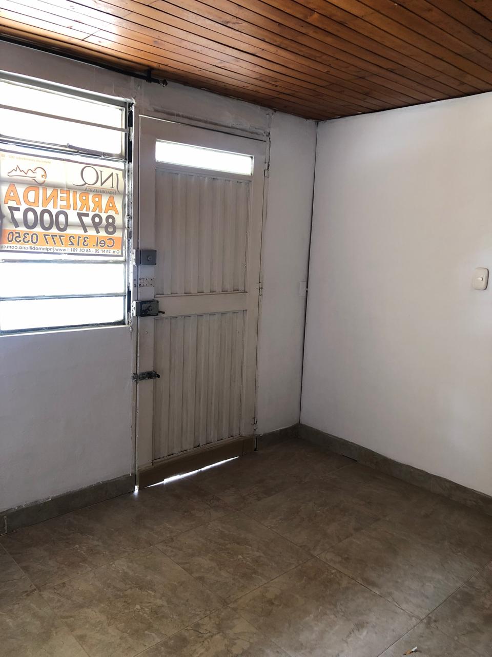 ARRIENDO APARTAESTUDIO BARRIO EL BOSQUE