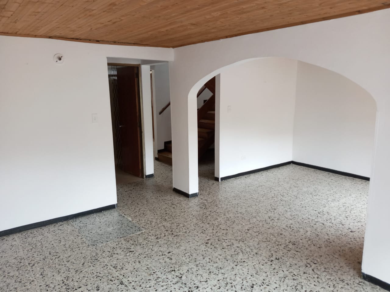 CASA EN VENTA SECTOR BAJO PRADO