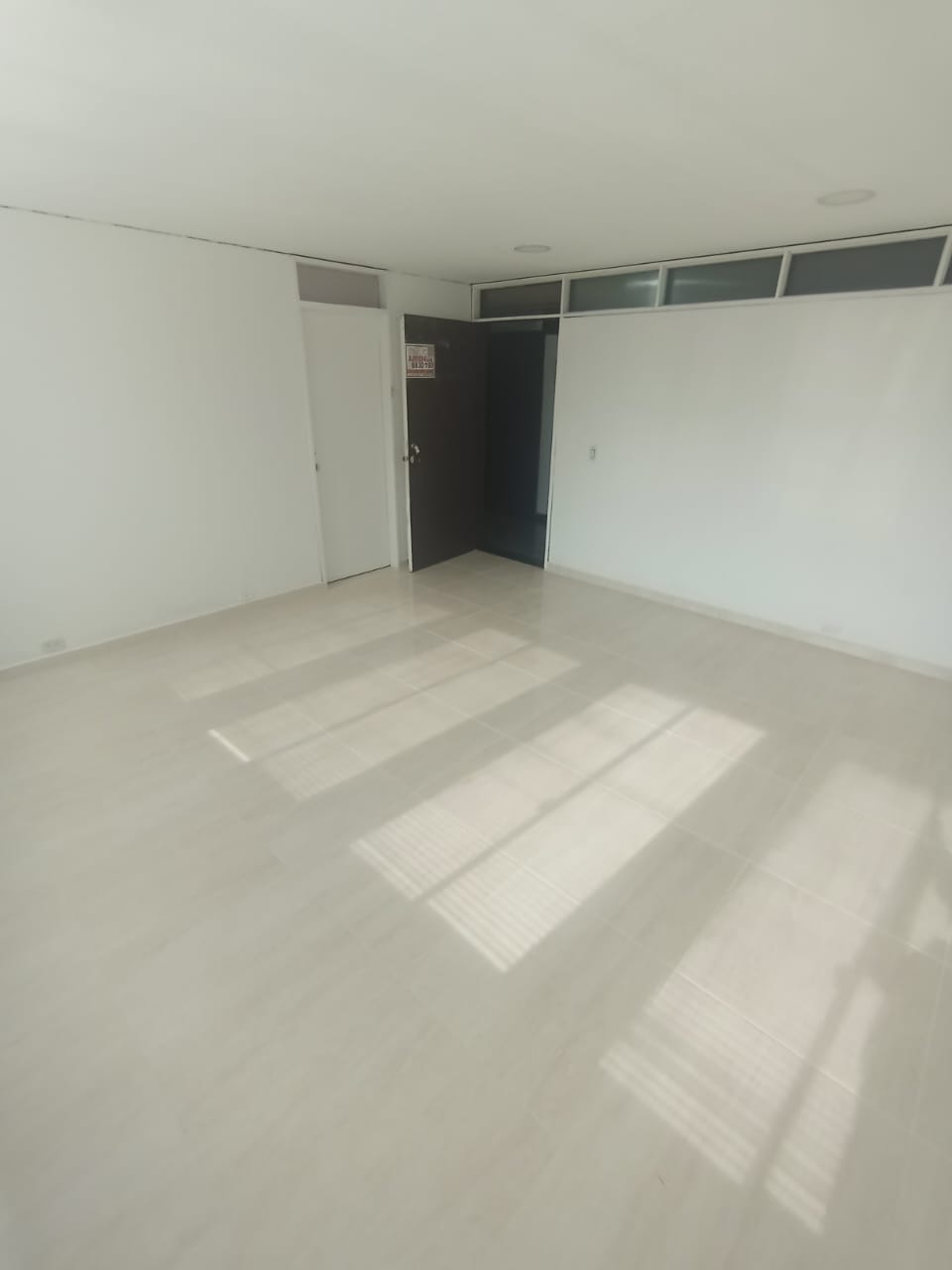 ARRIENDO OFICINA SECTOR CENTRO