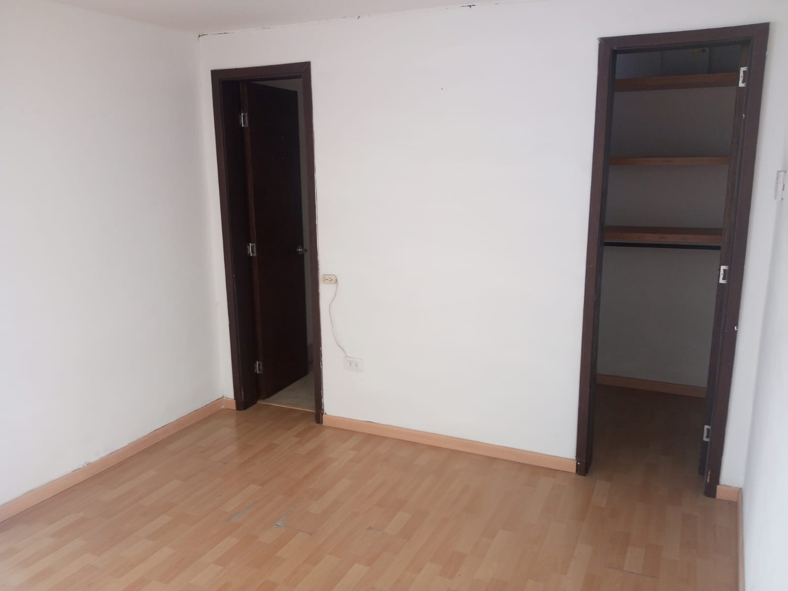 ARRIENDO LOCAL SECTOR AVENIDA SANTANDER