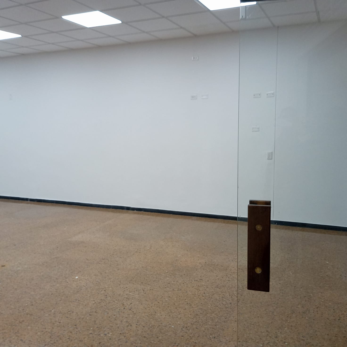 ARRIENDO LOCAL SECTOR CENTRO