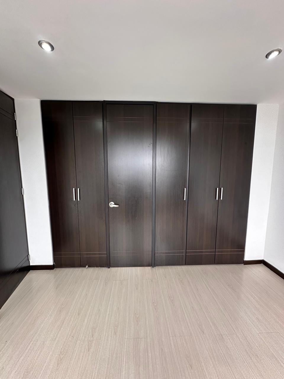 VENTA  APARTAMENTO SECTOR COLSEGUROS