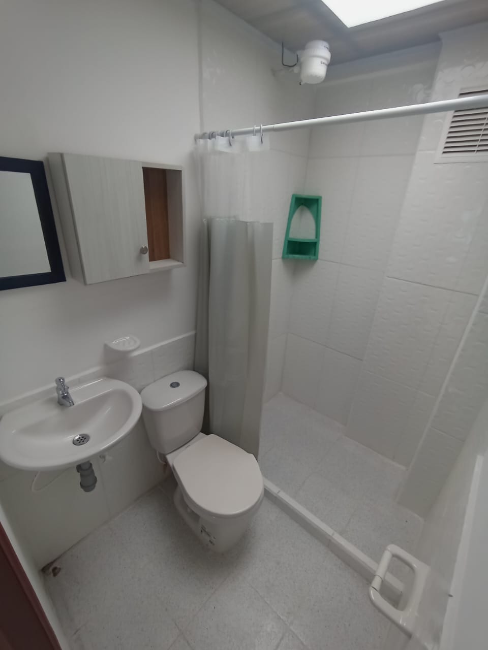 ARRIENDO APARTAESTUDIO SECTOR SAN ISIDRO