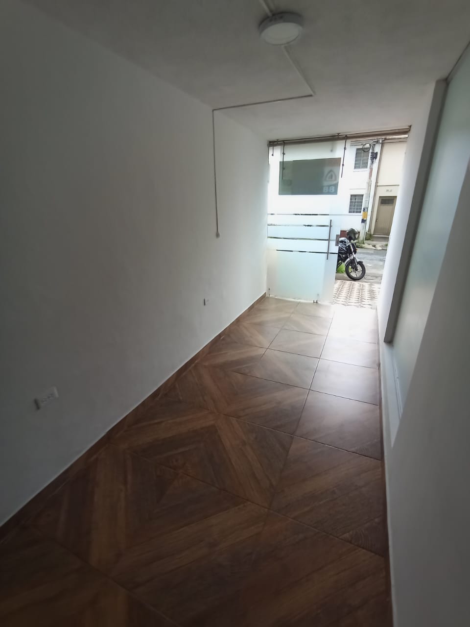 ARRIENDO LOCAL EN LA ESTRELLA
