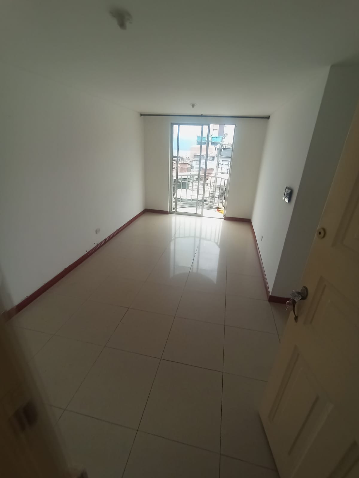 ARRIENDO APARTAMENTO EN CHIPRE