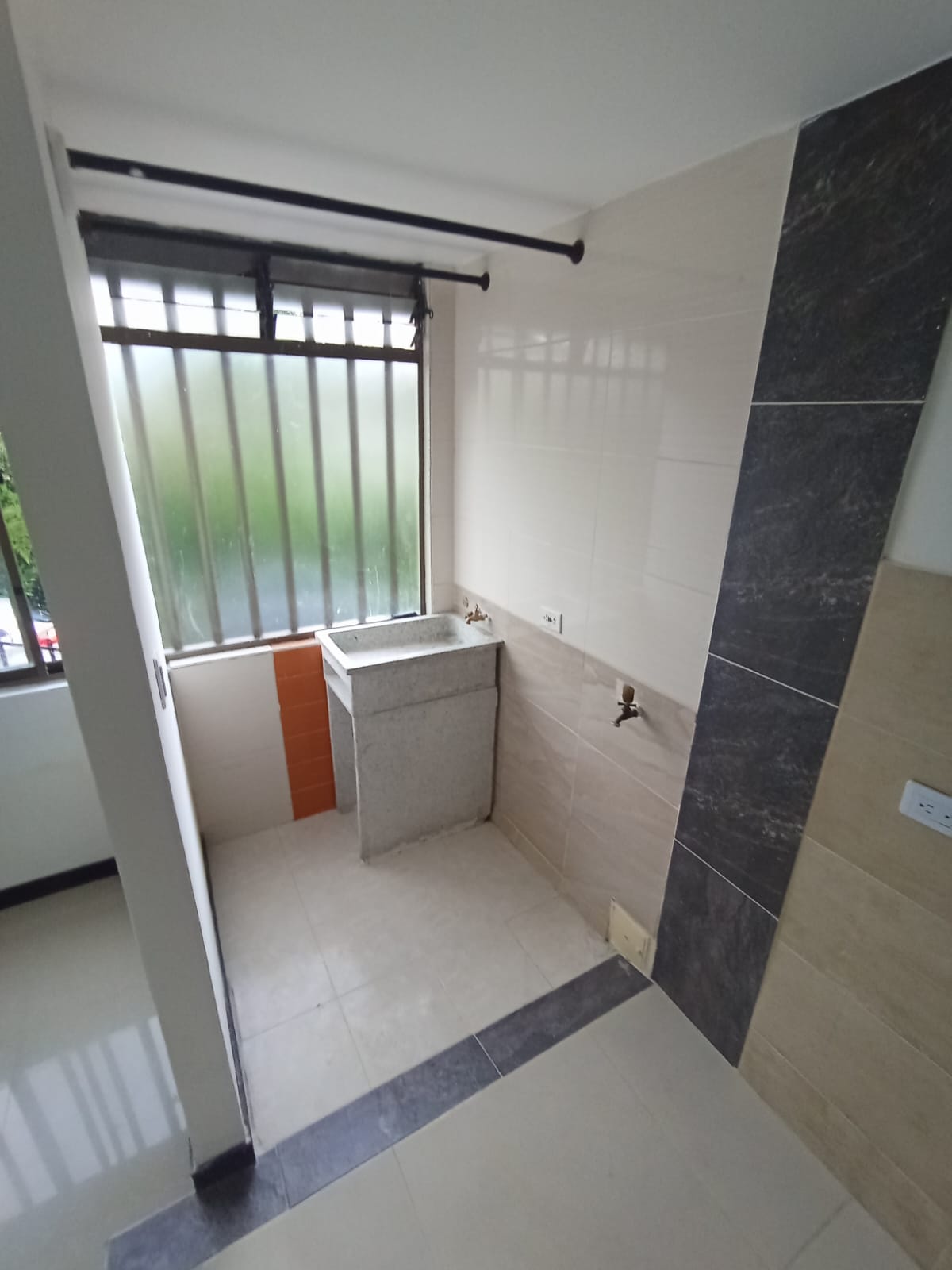 ARRIENDO APARTAMENTO EN EL PRADO