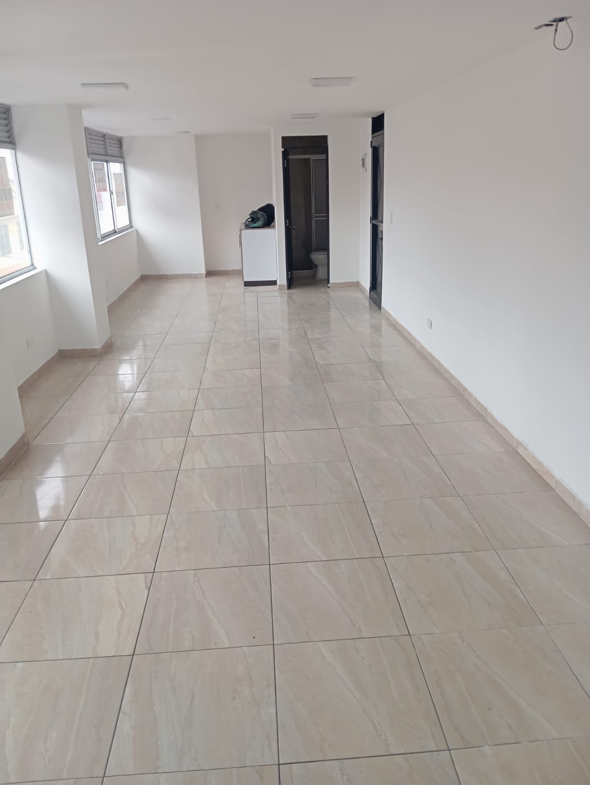 ARRIENDO LOCAL EN LA ESTRELLA