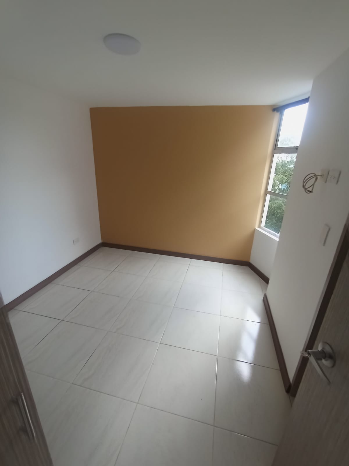 SE ARRIENDA APARTAMENTO EN SECTOR AUTONOMA
