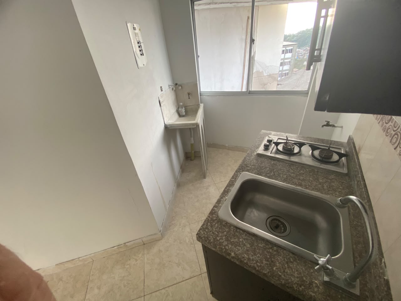 Se arrienda aparta estudio en San Jorge