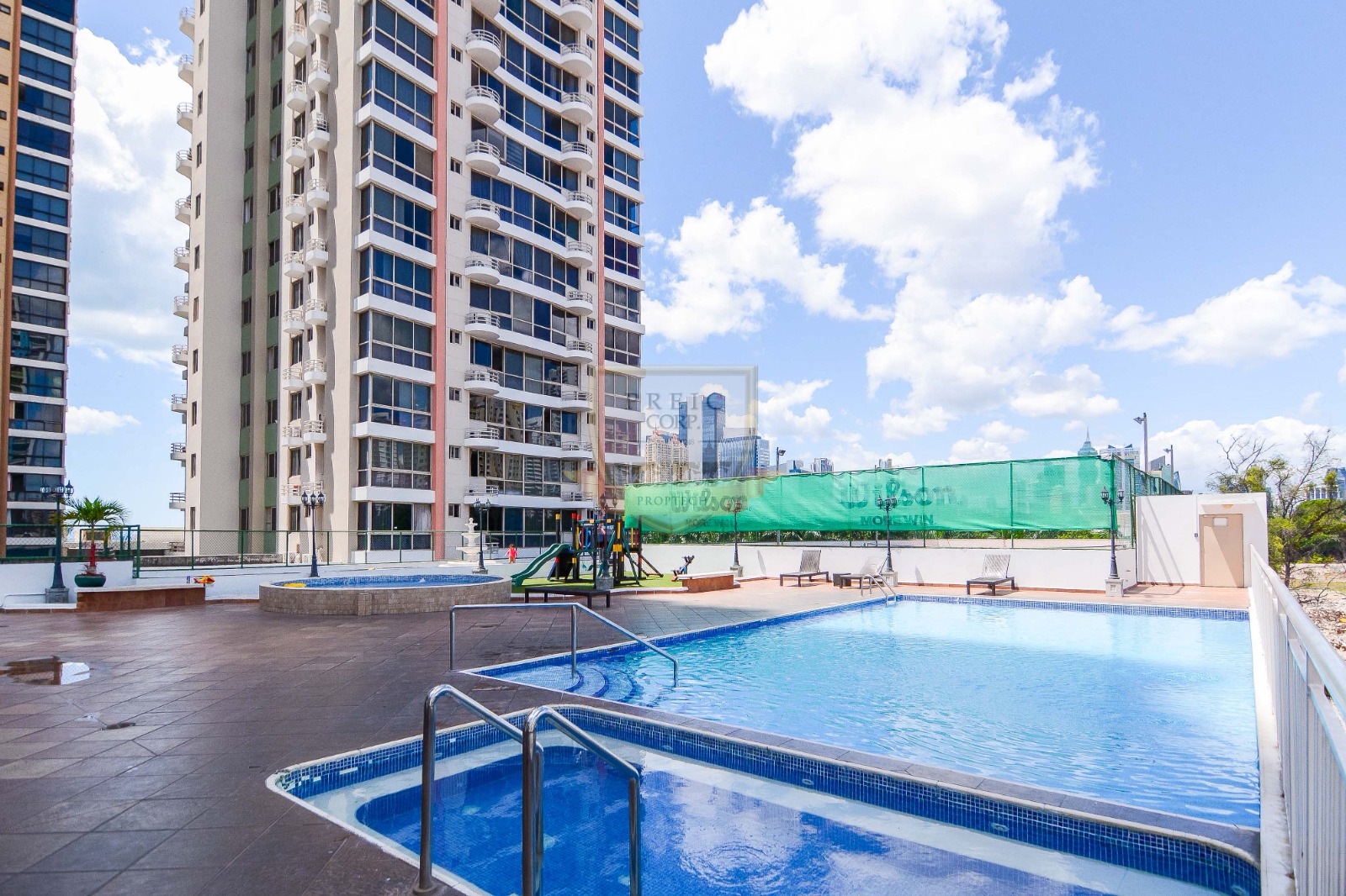 Apartamento en venta  PH San Francisco bay Torre 200 M.M