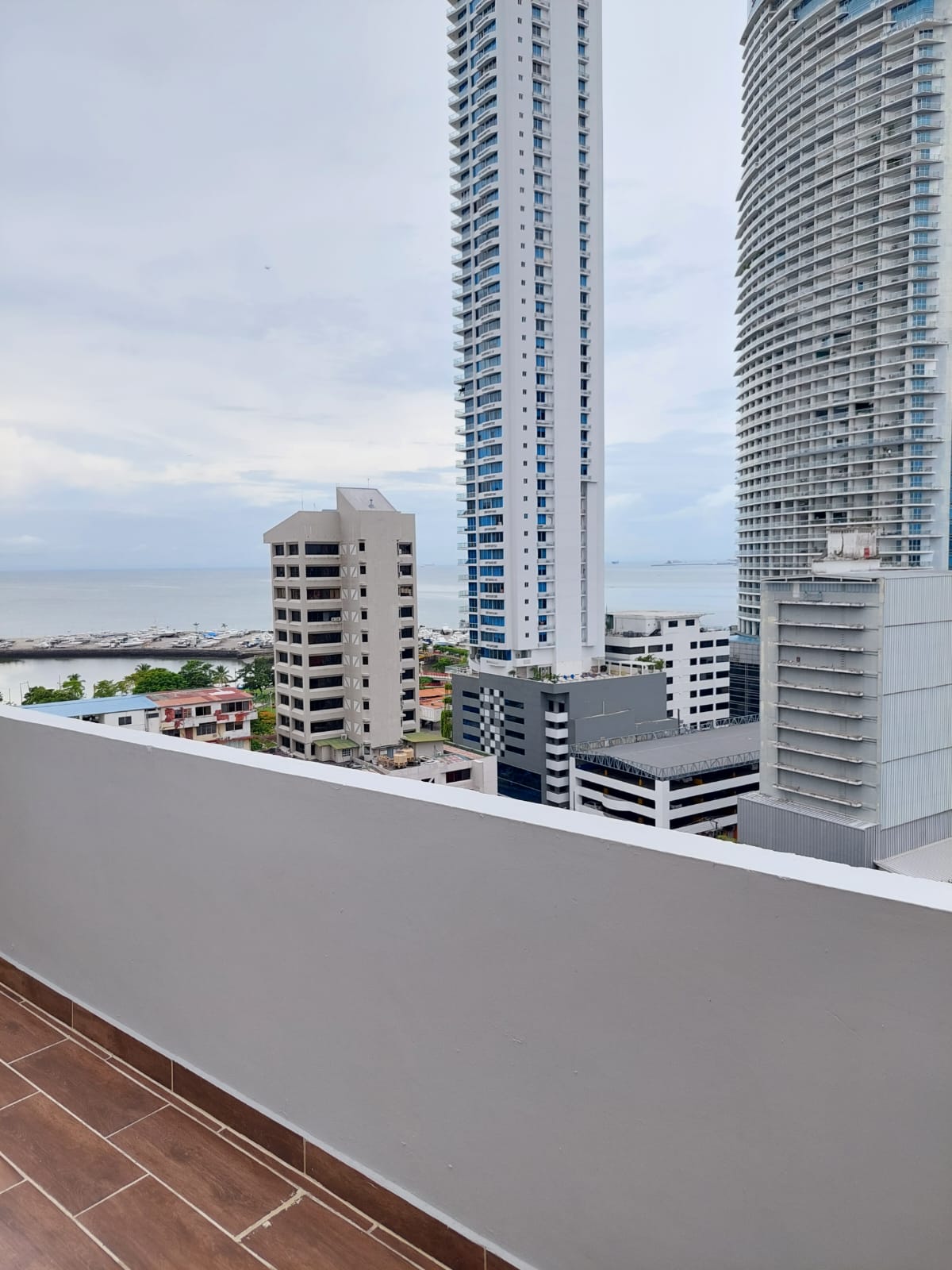 Venta de apartamento en PH Aquazul. VC