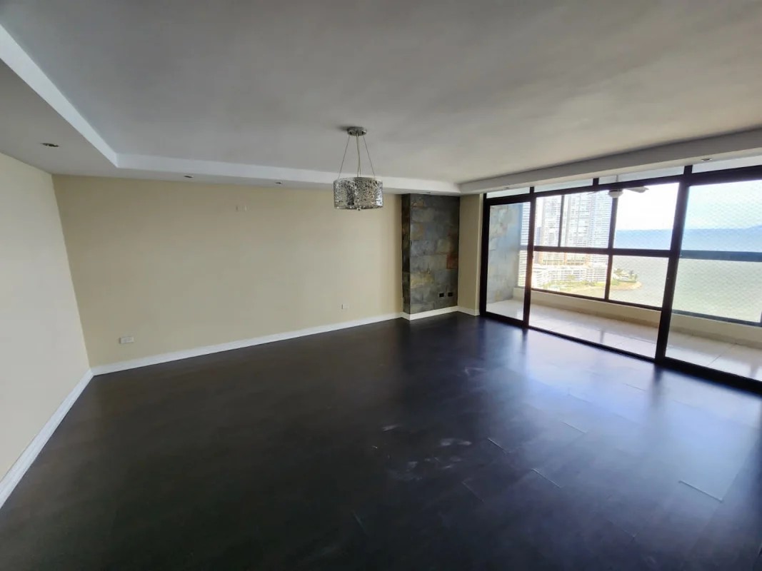 VENTA APARTAMENTO MARBELLA