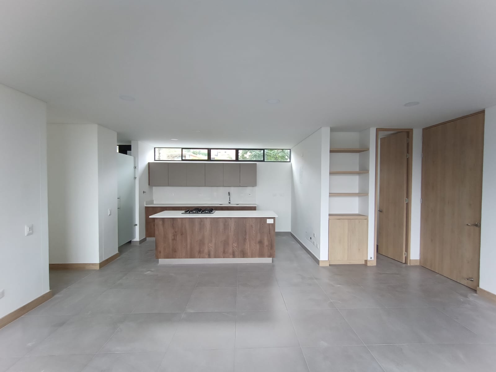 Arriendo apartamento en el Poblado, Medellín