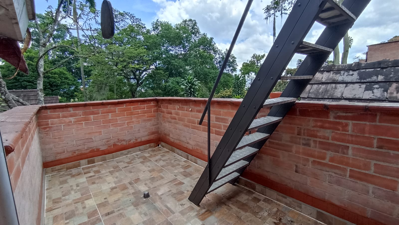 Se Arrienda Casa Unifamiliar en la Loma de las Brujas, Envigado