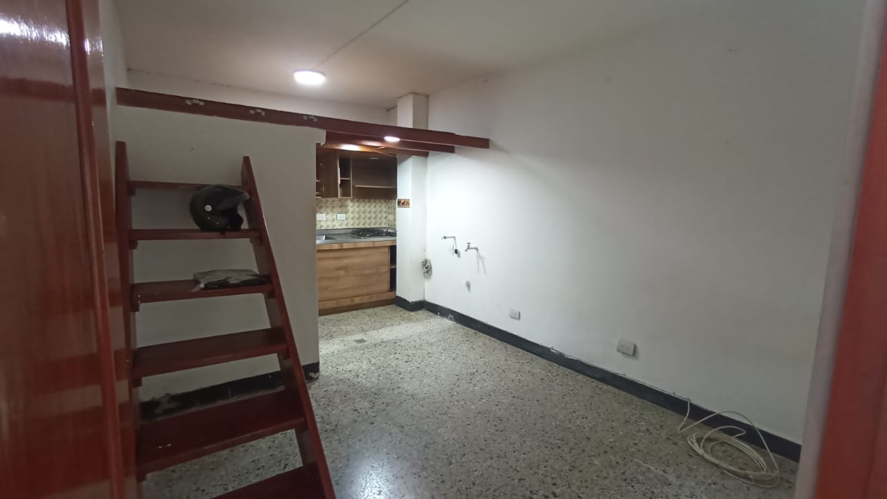 Se Arrienda Apartaestudio En El Estadio, Medellin