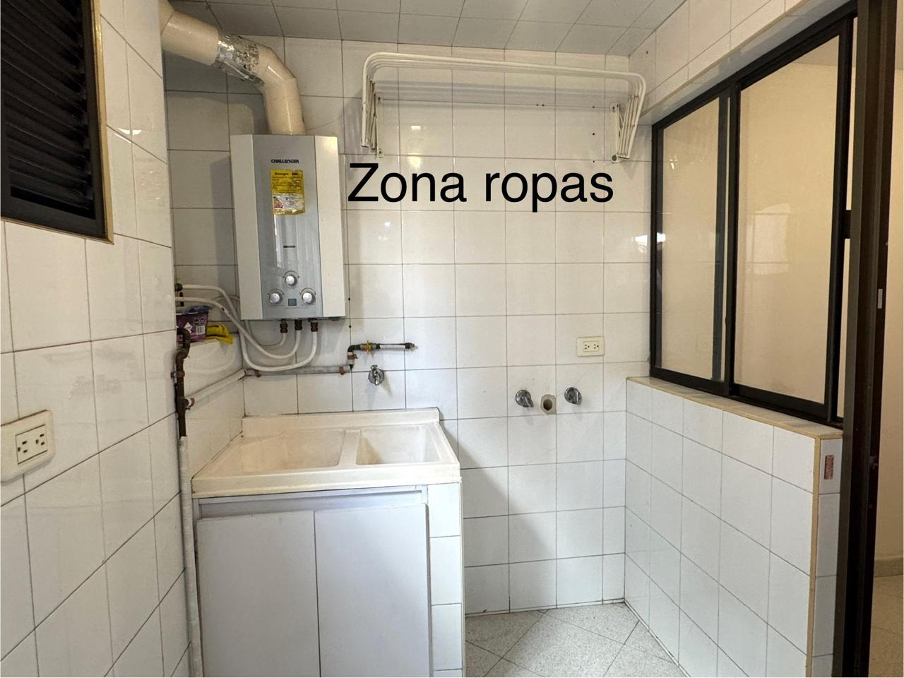 Se Arrienda/Vende Apartamento en Chico Navarra Bogotá
