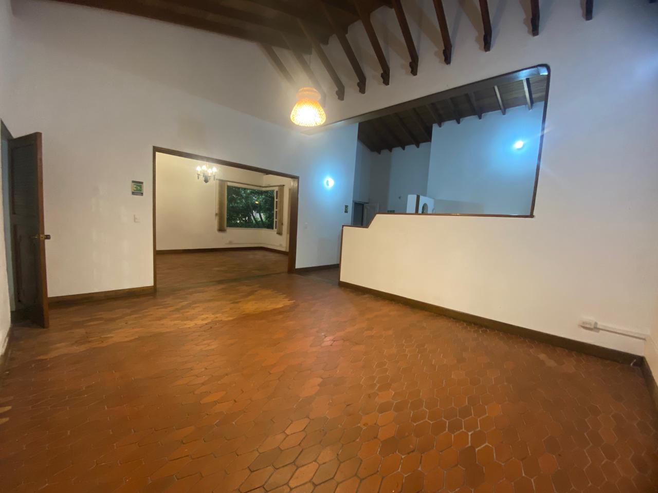 Se Arrienda Casa En El Poblado La Linde