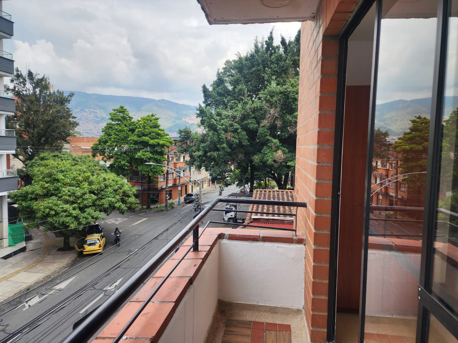 Se Arrienda Aparta Estudio Laureles San Joaquín, Medellín