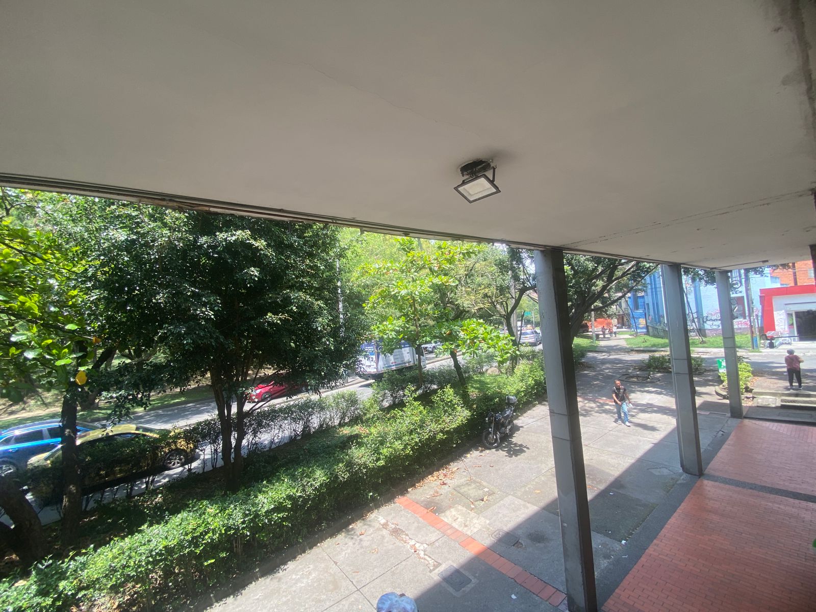 Oficina/Local para Arriendo en Avenida 80, Medellín